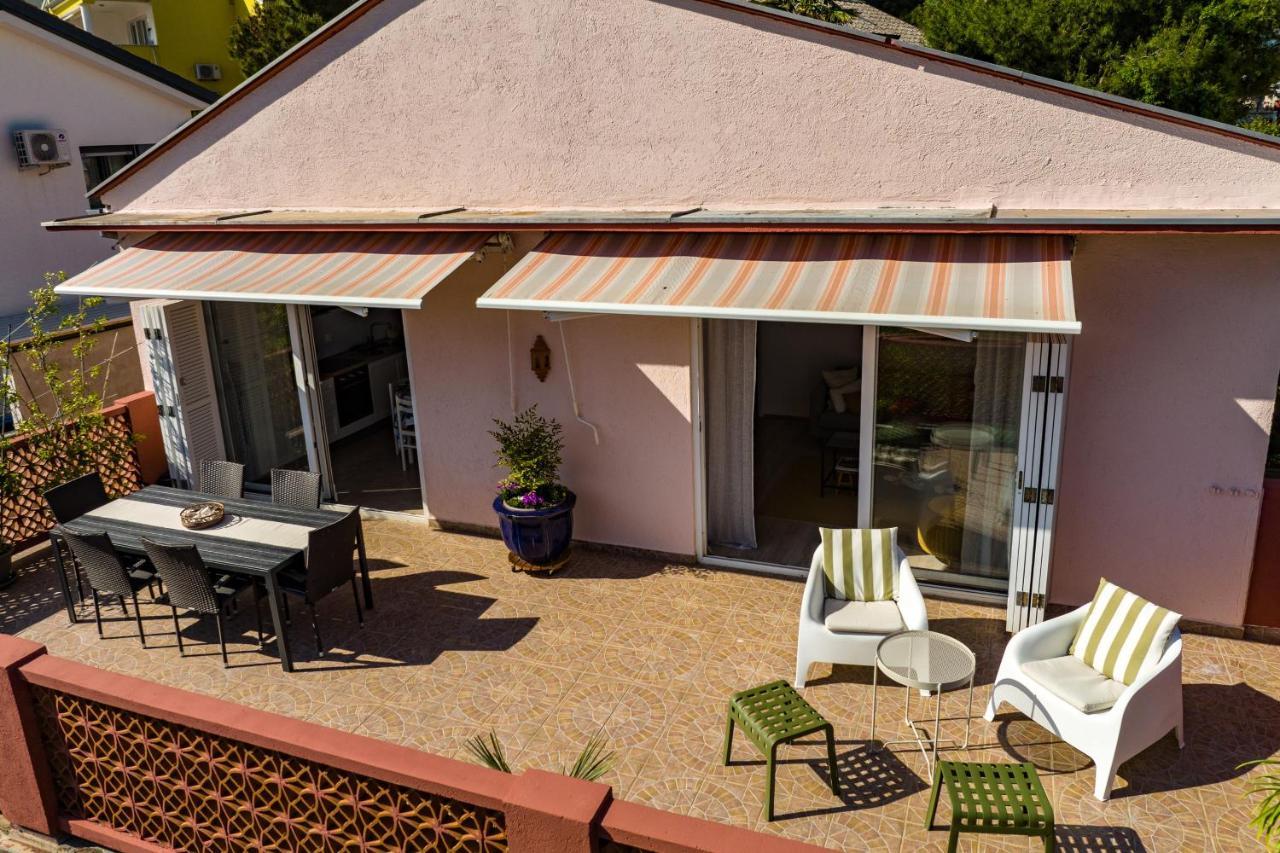 Apartment Axelle 50 Meters To The Beach Banjole Exterior foto
